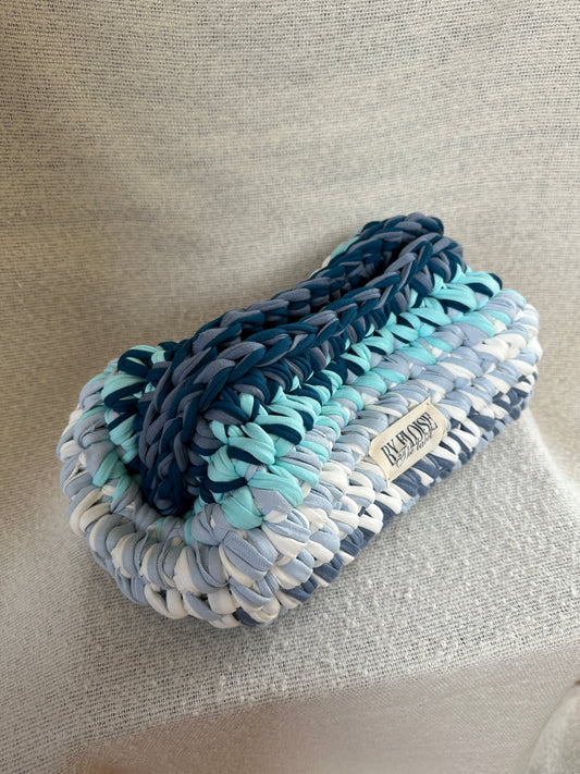 Lagoon dream clutch Large