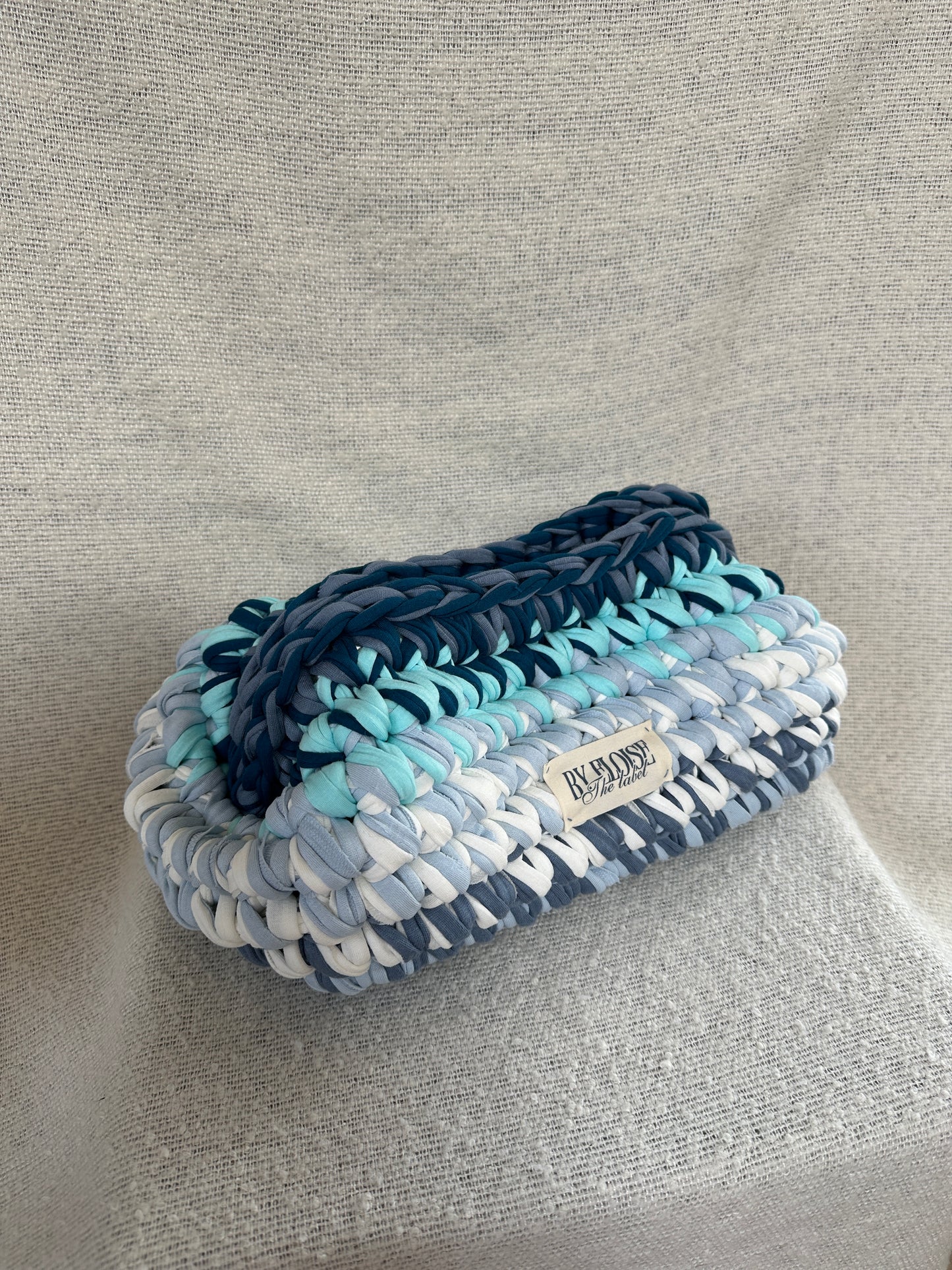 Lagoon dream clutch Large