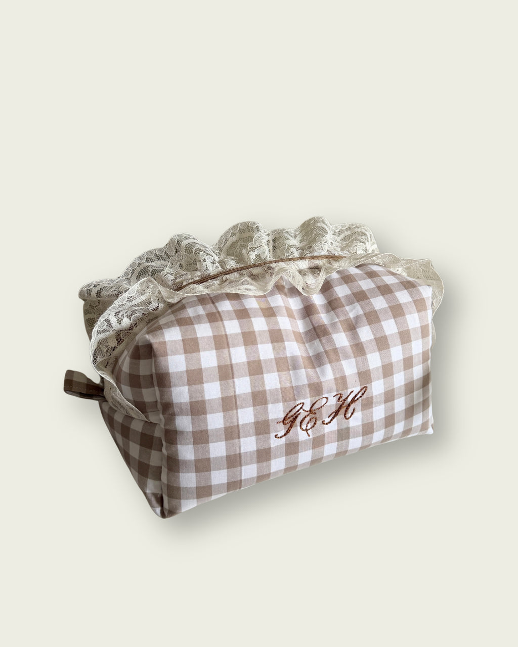 Beige Gingham Lace Wash Bag